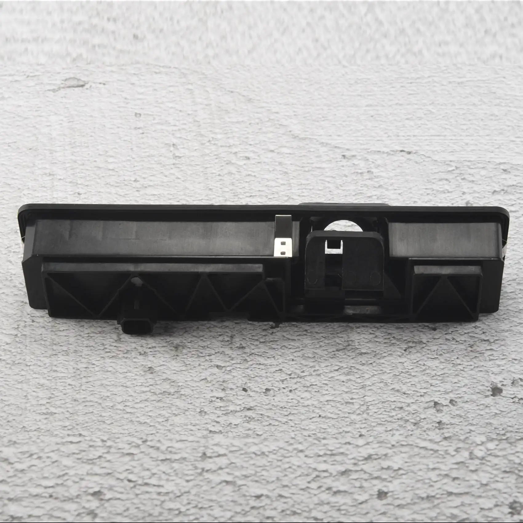 

Boot Tailgate Handle Trunk Handle Switch For 12-18 Ford Focus F1EB-19B514-BE