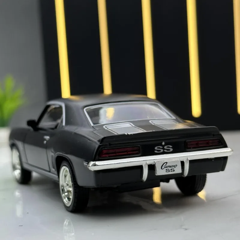 Diecast Alloy 1:36 Scale Chevrolet Camaro 1969 Vintage Sports Car Model Pullback Toys Vehicles Kids Boys Gift  Voiture Miniature