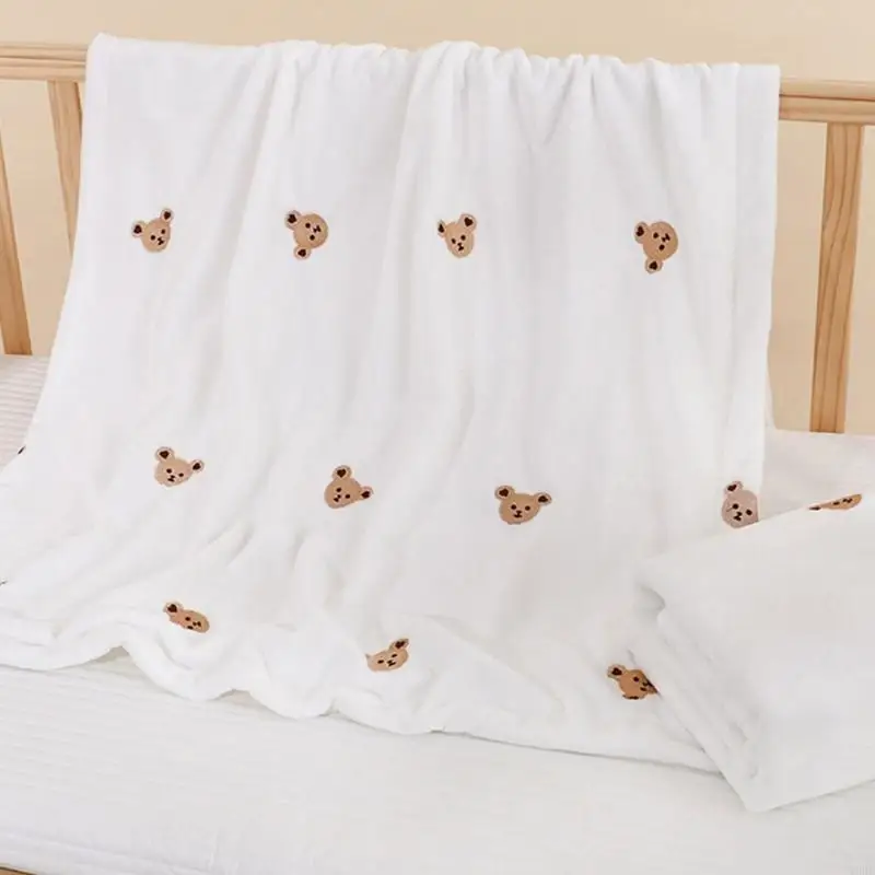 

76HF Flannel Embroidered Bear Blanket Bear Pattern Blanket Comfortable Wrap for Kids