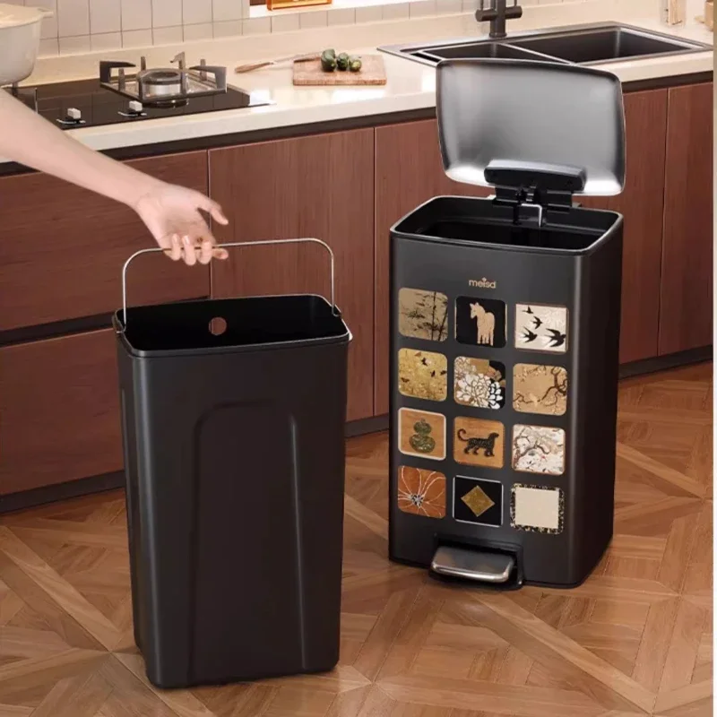 Vintage Leopard Trash Can, Foot-Operated Mosquito-Proof Bin, 12L Large Capacity Stainless Steel Wastebasket for Living Room