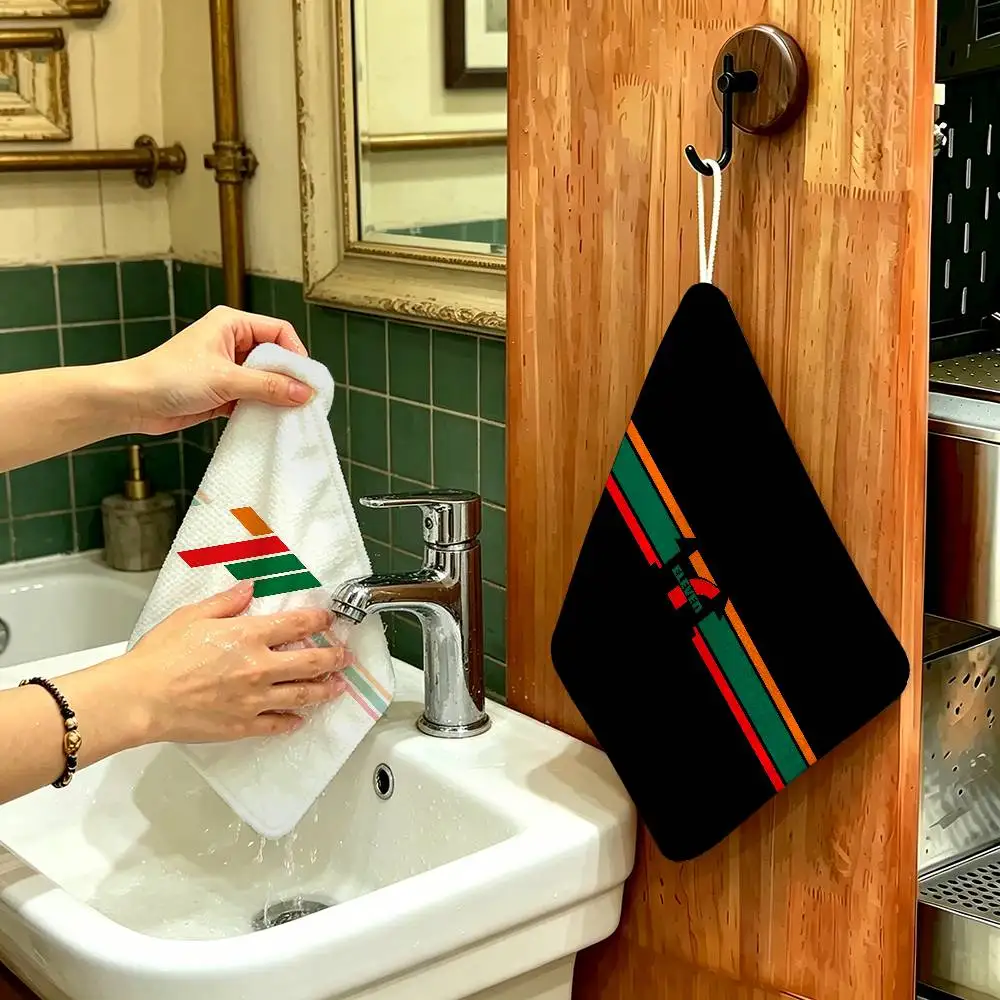 7-E-ELEVENS Polyester Cotton Hanging Kitchen Towel, Soft Hand Wiping Towel, Reusable for Kitchen Bathroom Home