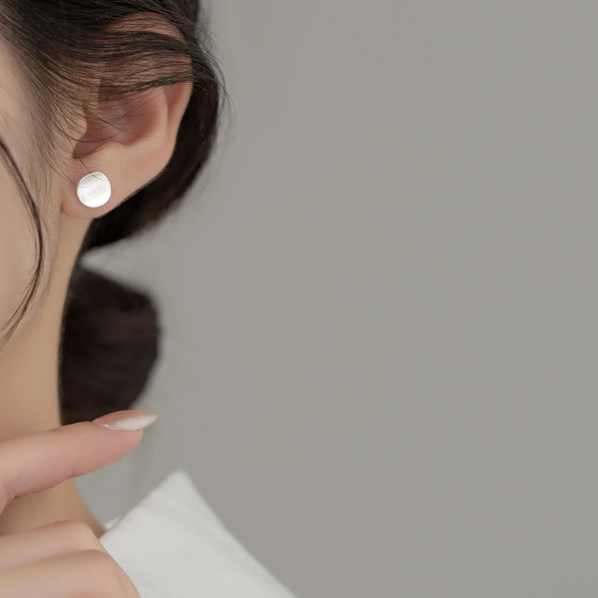 Women's 925 Silver Round Stud Earrings