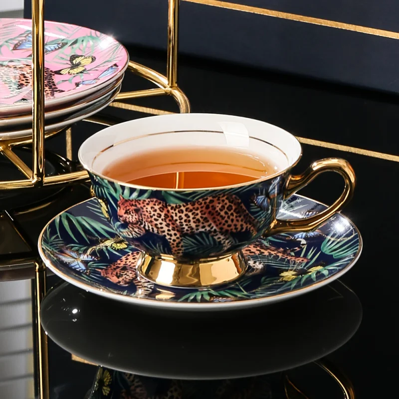 1 Pcs Leopard Coffee Glass And Plate Set Gift Box European Luxury Coffee Drinkware Jungle Cheetah Cappuccino Latte Coffee Mug