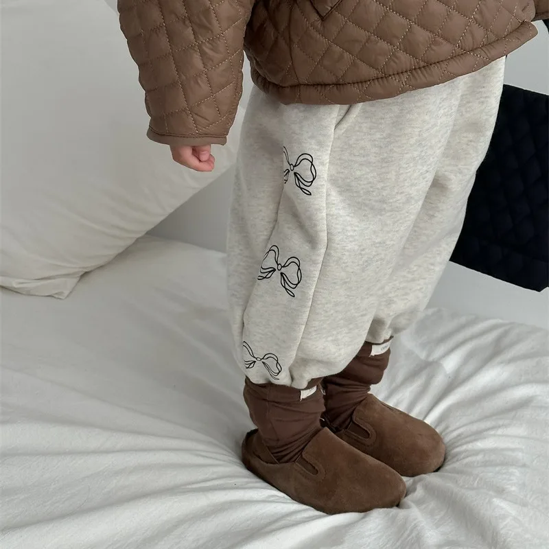 

2023 Winter New Product Girls' Spliced Bow Print Plush Warm Pants Korean Edition Fleece Pants for Children