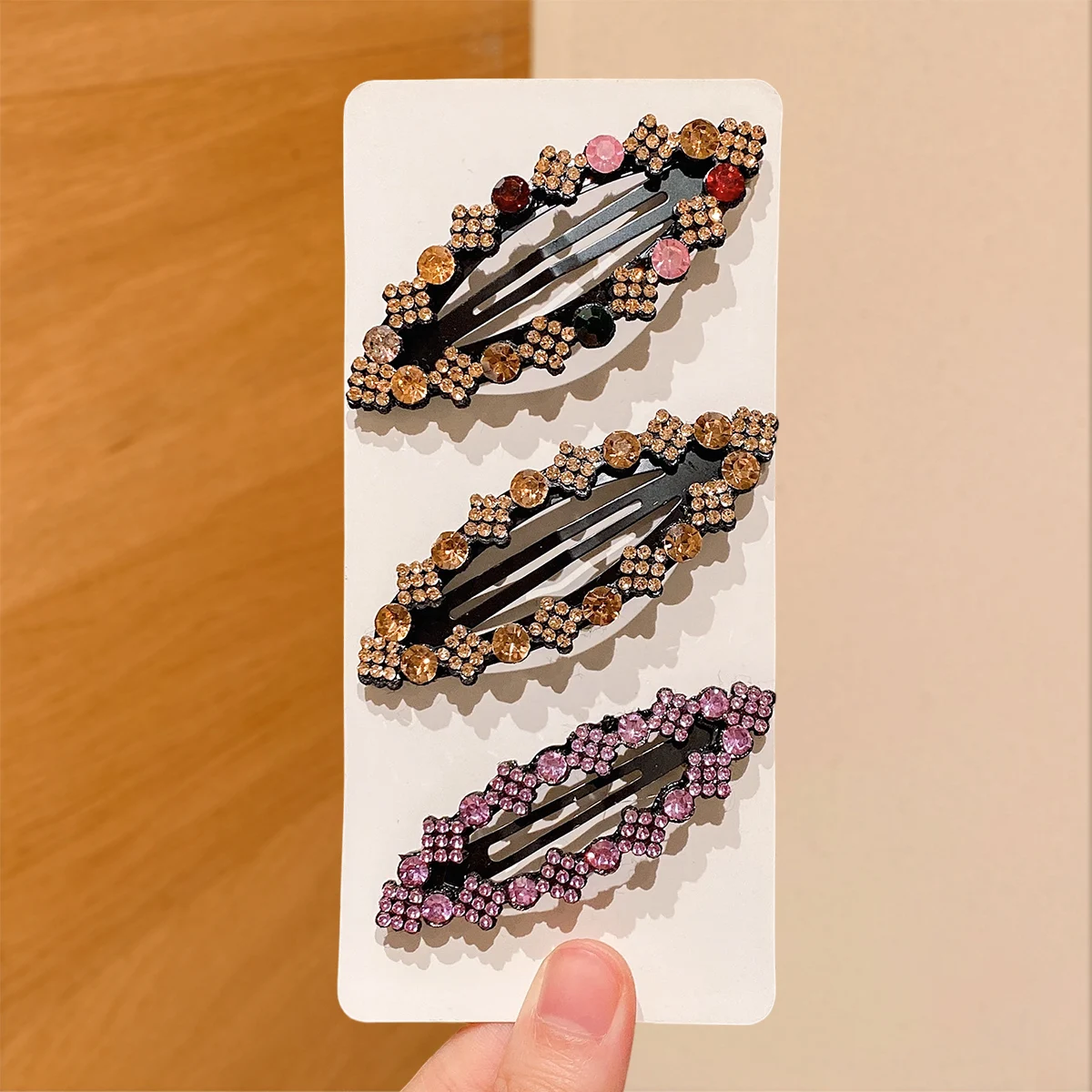 

3-Piece Shiny Colorful Clips: Elegant, All-Occasion, Shiny, Great Gift