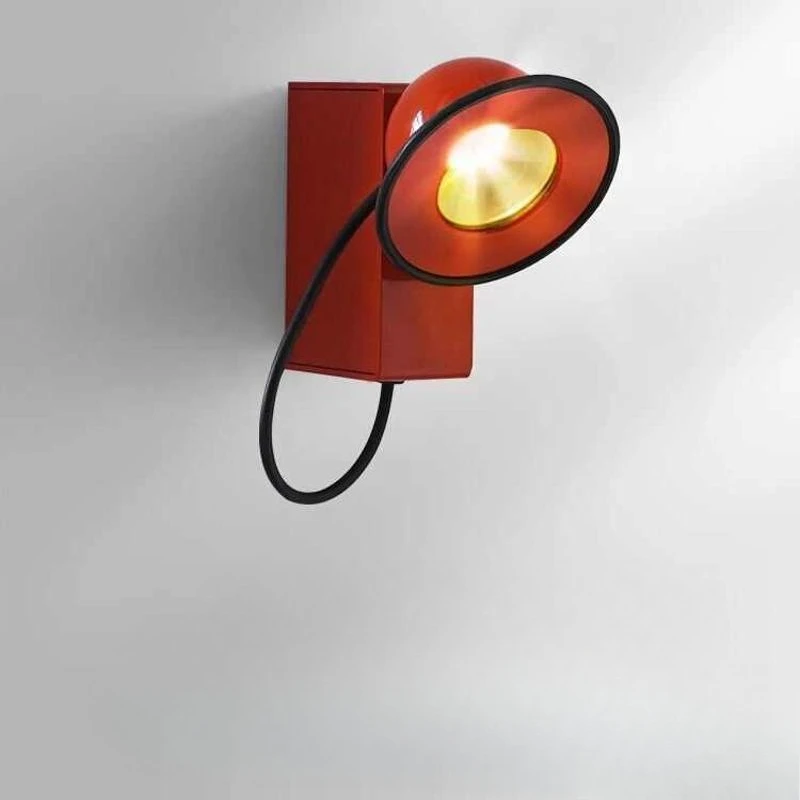 

New Retro Personalized Fashionable Artistic Bedroom Bedroom Bedside Lamp Magnetic Suction Italian Atmosphere Desk Lamp