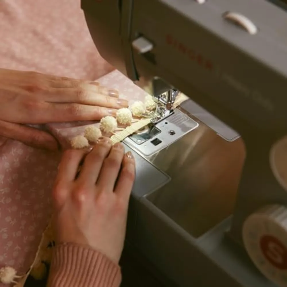 

Высокоскоростная швейная машина Heavy Duty 4452, повышенная мощность, функция вышивки петель за 1 шаг, LED-подсветка