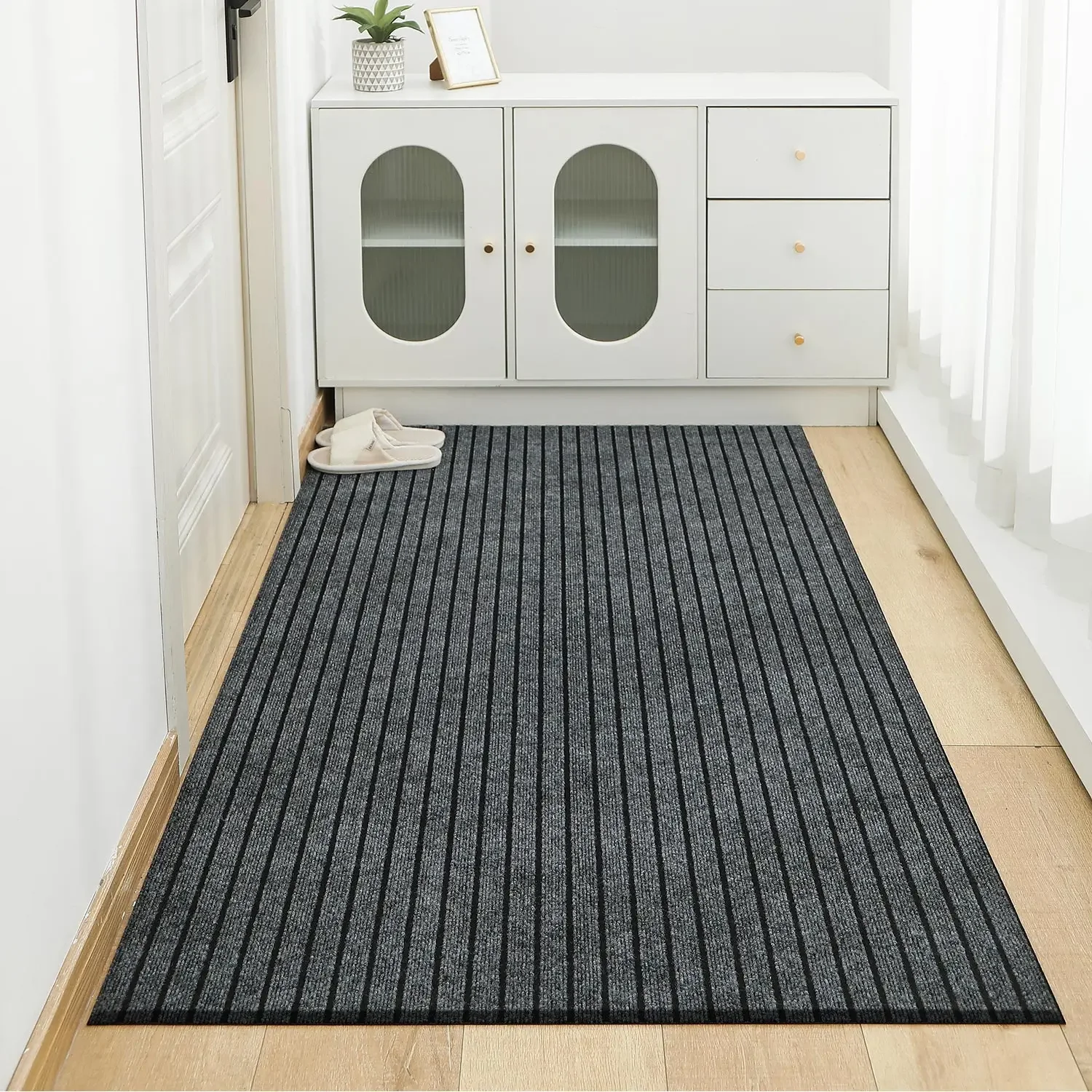 

Solid color anti-slip kitchen striped carpet bathroom balcony home decoration floor room decoration door can be cut at