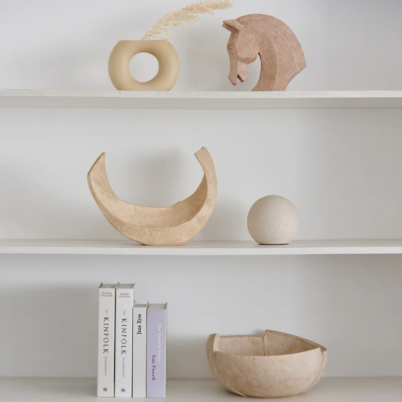 Extremely simple Nordic style, decorative ornaments, creative ceramic cute doll TV cabinet decoration