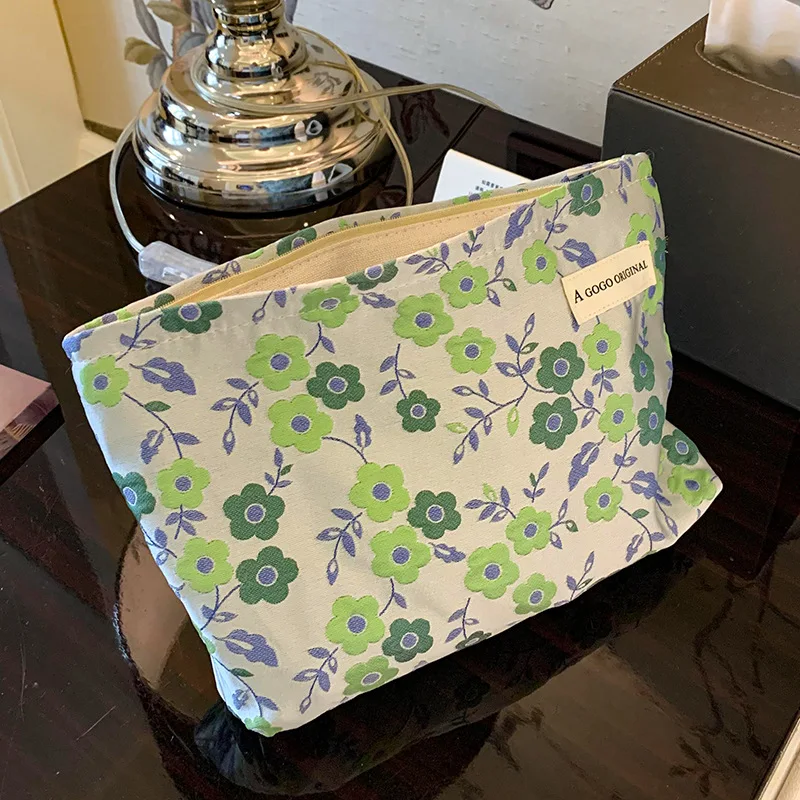 Saco de maquiagem de flor de alívio de pequena escala com saco de armazenamento de impressão artística, saco de higiene portátil de grande capacidade saco de lona das mulheres