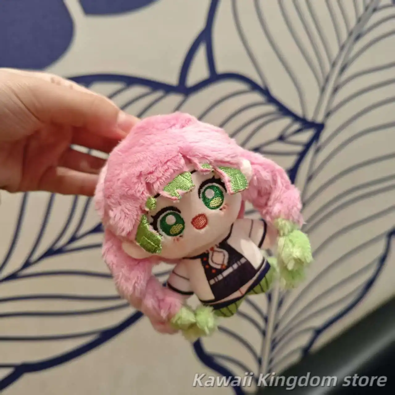 Kanroji Mitsuri 10cm figura de dibujos animados de Anime Idol Plushies almohadas regalo de cumpleaños tumbarse en tu almohada mascota regalo para fanáticos del estudiante