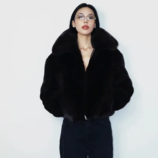 

2025 Winter Thickened Faux Fur Women's Turn-Down Collar Warm Short Loose Furry Coat