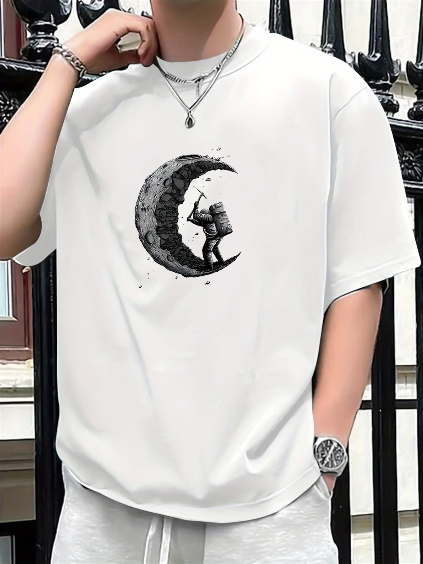 Pop Summer Men's 100% Pure Cotton Astronaut Moon Graphic Print Fashionable Casual Loose Sports Round Neck Short Sleeved T-shirt