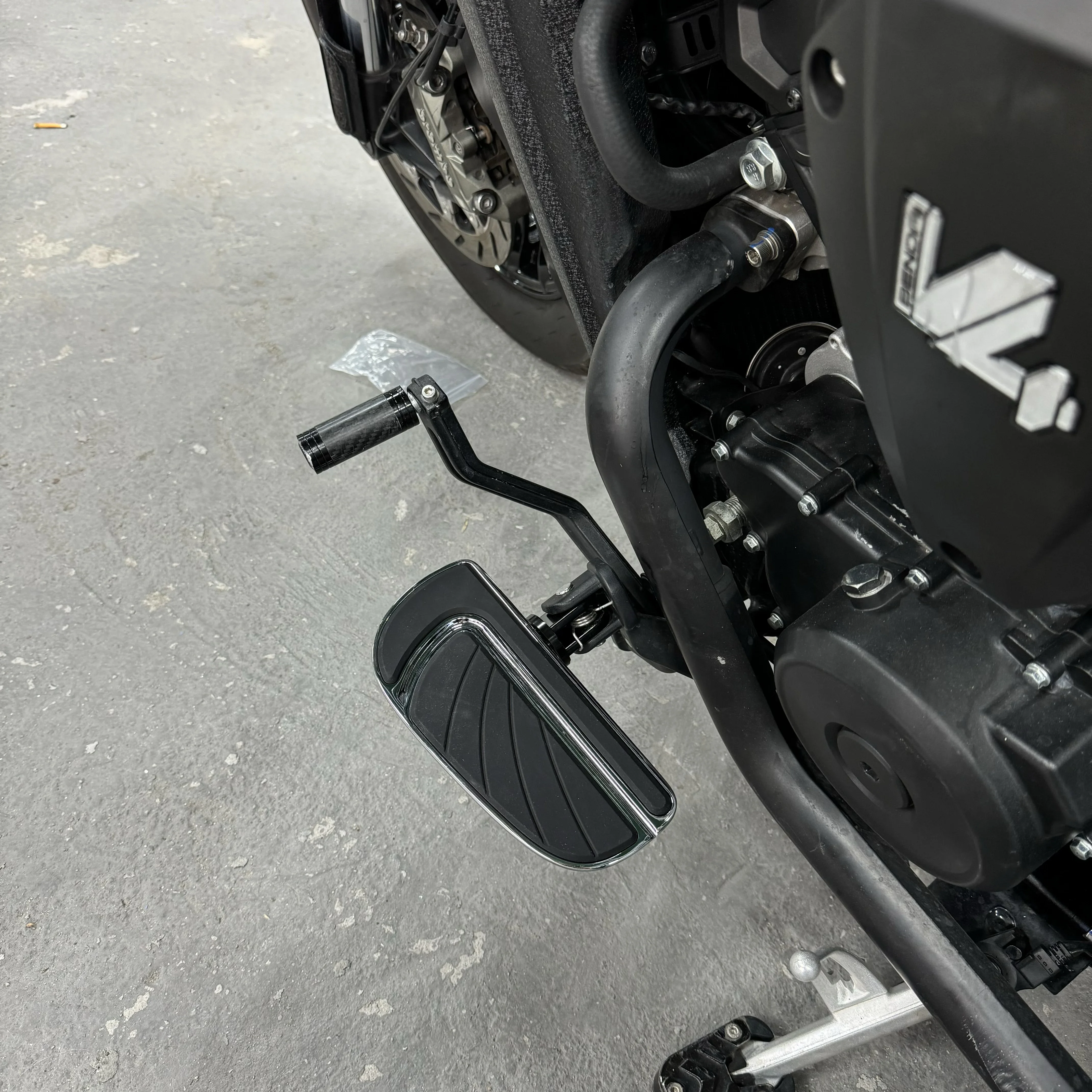 Suitable for Lifan 400 V16s with large foot pedals, as well as large foot pedals for modified Benda Liao 700 cruise vehicles