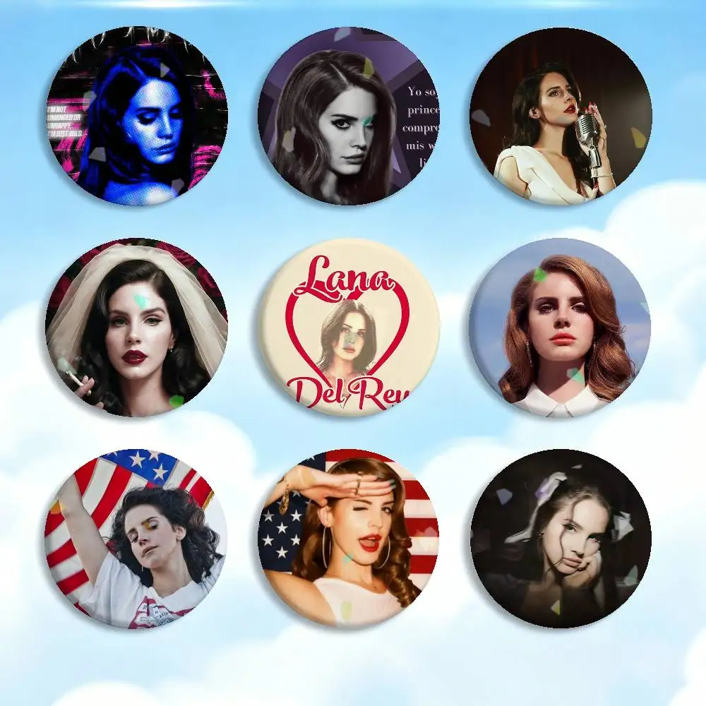 

Retro American L-Lana-D-Del R-Rey Badges Creative Tinplate Button PinsBrooch Badge Clothes Backpack