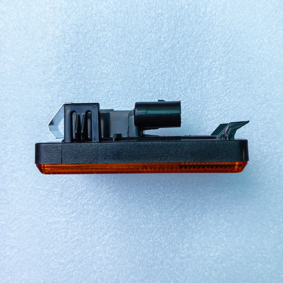 4LEDs 24V Side Marker LED Lights For Scania 5 6 Series P R Cabs