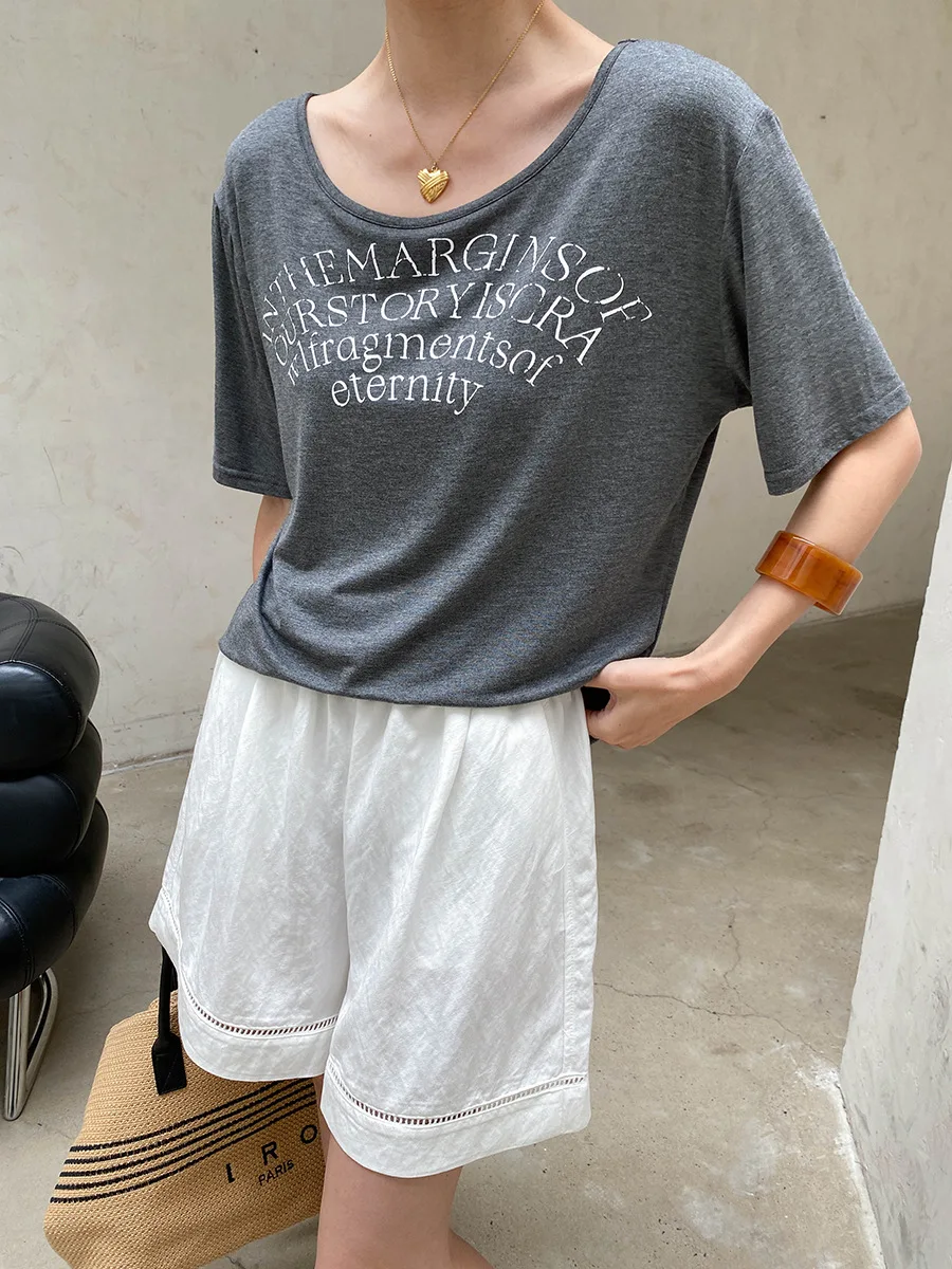 Sommerliches Damen-T-Shirt mit lässigem und modischem Design, Nischen-Design mit Buchstaben-Print, Rundhalsausschnitt und kurzen Ärmeln – Detail 5