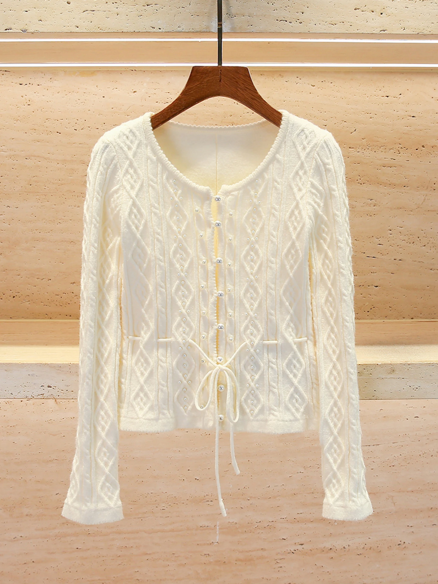 

South Oil High-End Women's Knitted Sweater Spring 2026 Pearl Embellied Needlework Cardigan Coat Simple Commute Sle Regula...