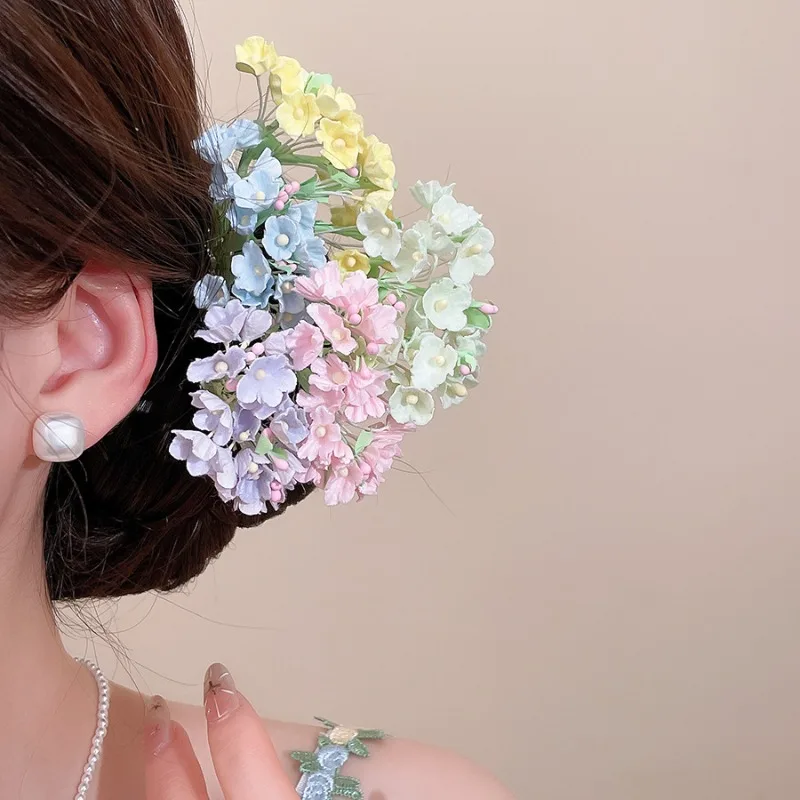 6 Colors Bohemian Artificial Hydrangea Flower Hair Claw Clip Women Floral Cluster Hair Accessories Wedding Bridal Vacation K view 3