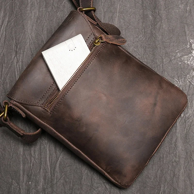 Couro genuíno diário casual bolsa de ombro para homens pequeno marrom escuro vintage saco do mensageiro dos homens novo design de moda sacos estilingue