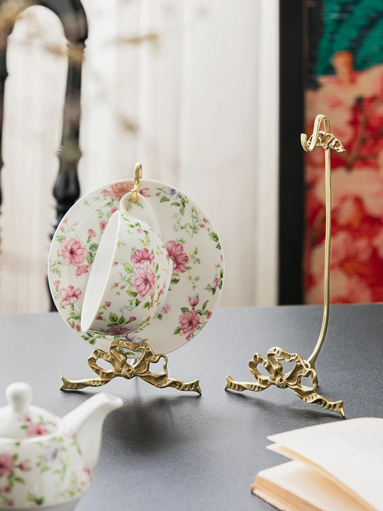 

Coffee cup rack storage rack European style vintage brass cup dish water cup hanging rack display rack