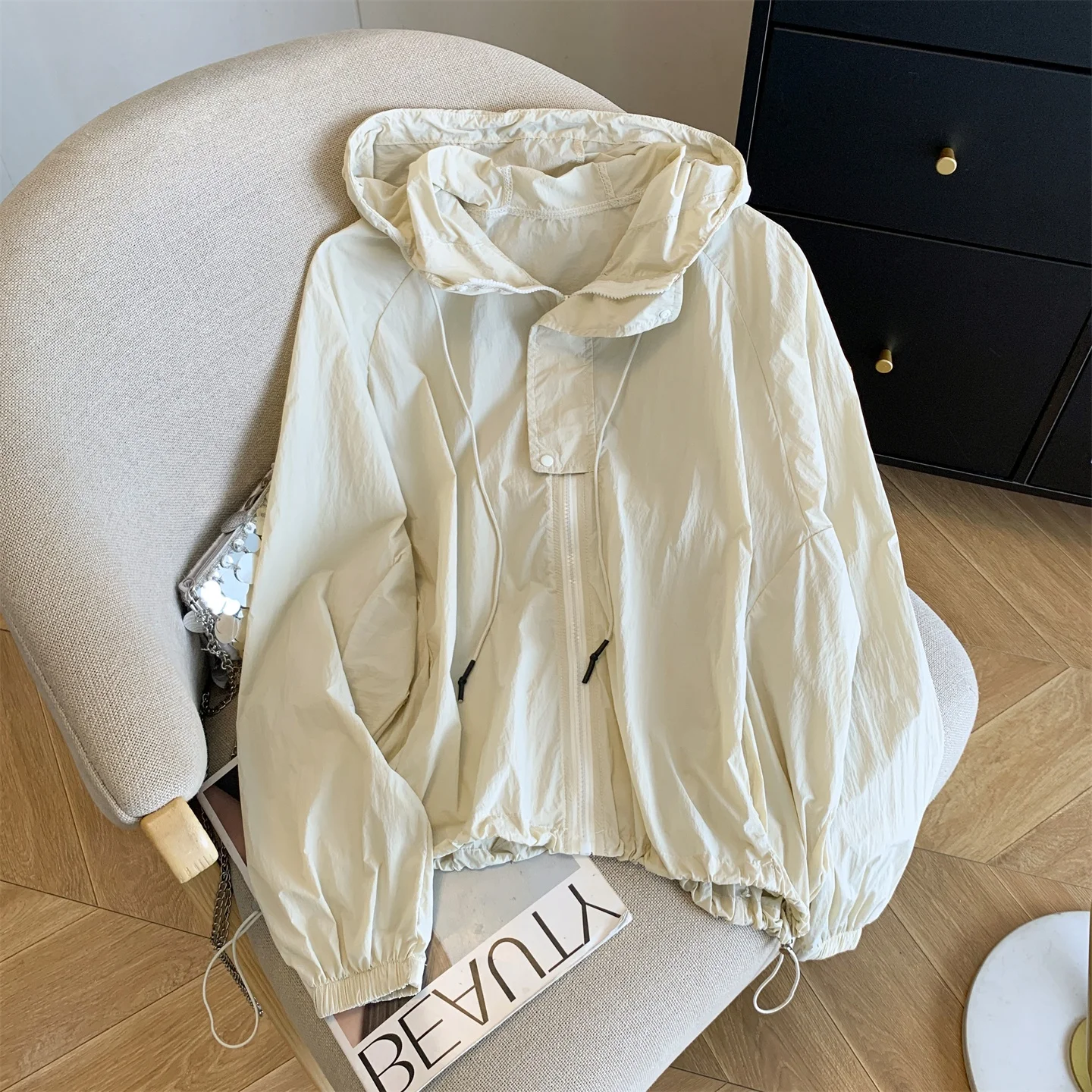 

Lightweight Loose Women's Hooded Sun Protection Jaet Breathable Summer Outerwear UV Protection Zipper Closure Long Sve