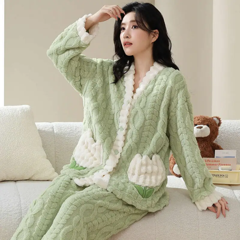 

Thickened Coral Fleece Homewear Pajamas Women's Long Sleeves Keep Warm Suit Cute Flower Loungewear New Style Girl's Home Wear