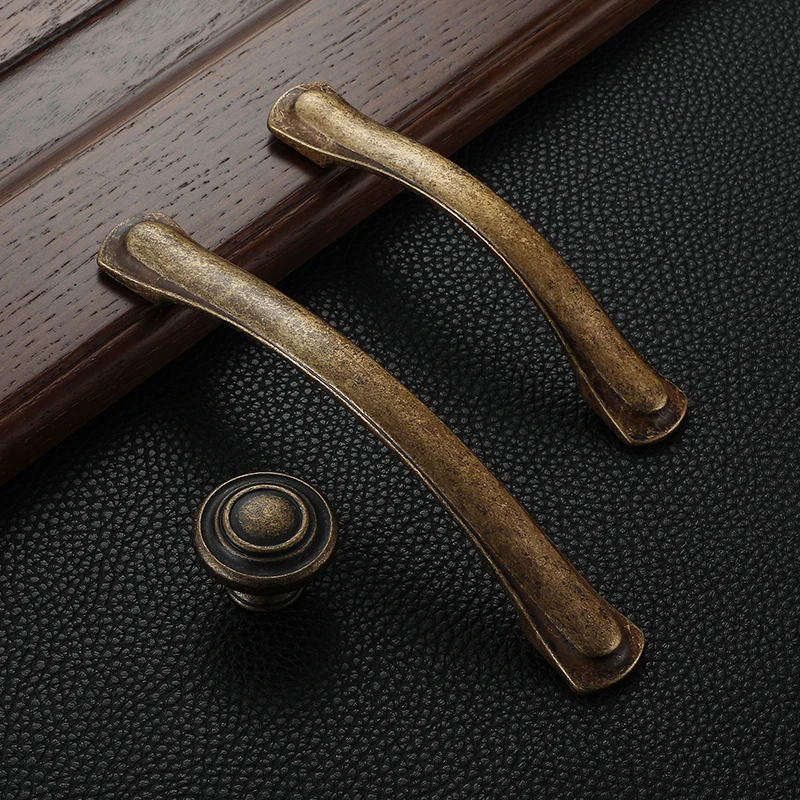 YUTOKO-tirador de armario de Metal antiguo, manijas de latón Retro de 128mm, tirador de puerta de armario, cajón de cocina, perillas de muebles