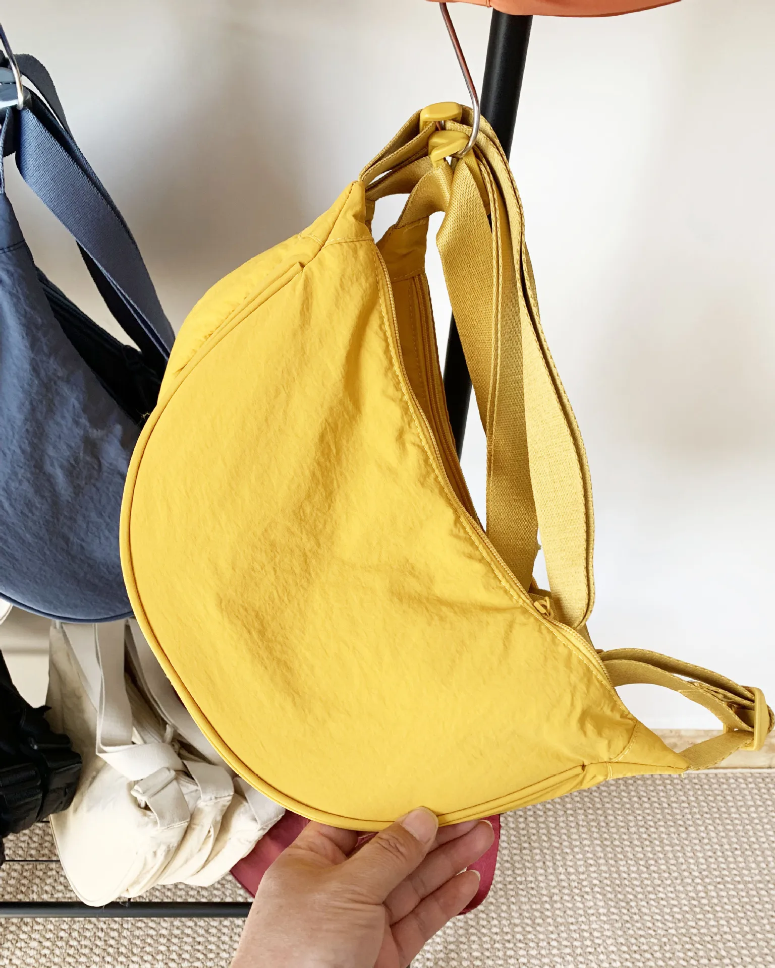 Leichte Nylon-Halbmond-Umhängetasche mit Verstellbarem Breitem Riemen, Schultertasche für Frauen, Tägliche Einkaufs- und Reisehandtasche – Detail 20