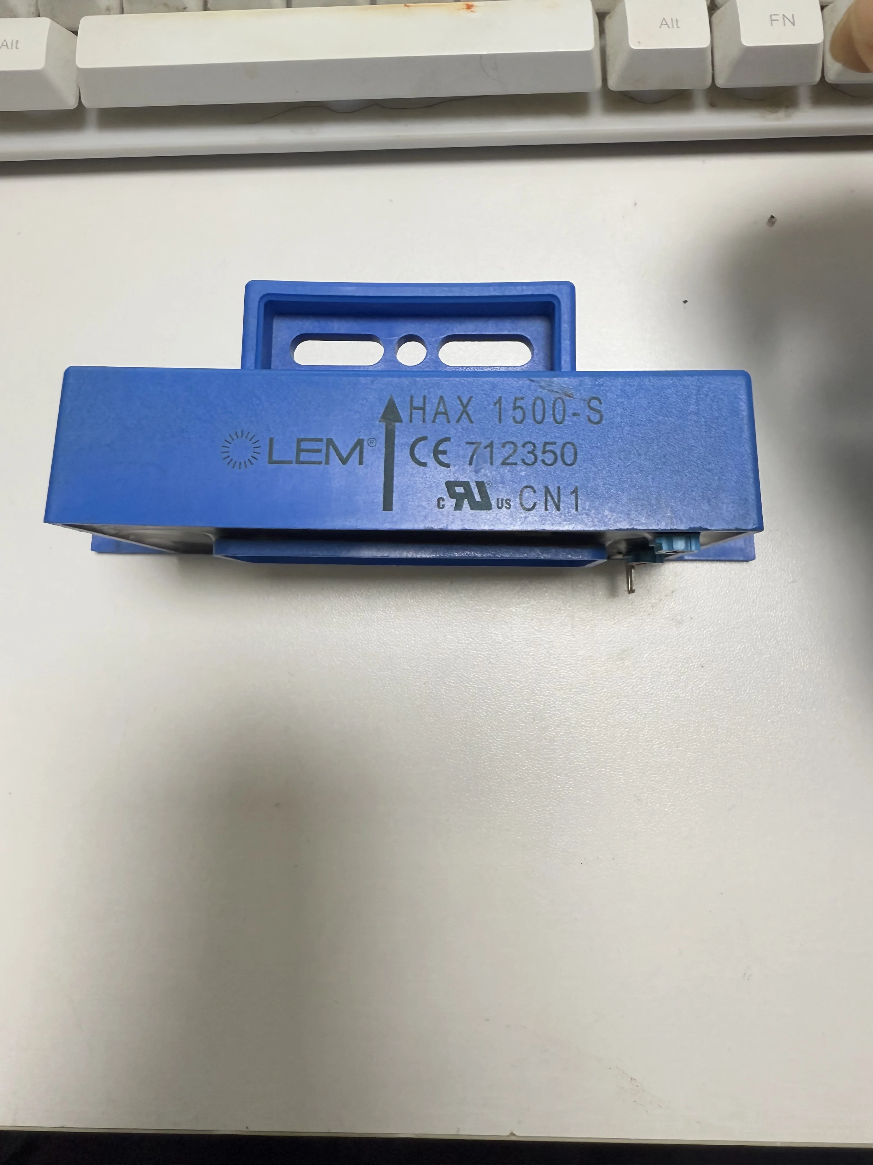 

HAX500-S HAX600-S HAX850-S HAX1000-S HAX1500-S HAX2000-S