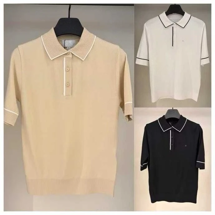 

Женская одежда для гольфа Весна 2026: Повседневный трикотажный топ с воротником, коротким рукавом и буквенным принтом