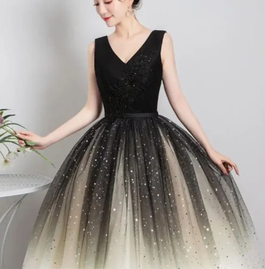 Vestido de quinceañera para graduación, traje de baile con manga y lentejuelas, color negro, a juego, con cuello en V, 2023