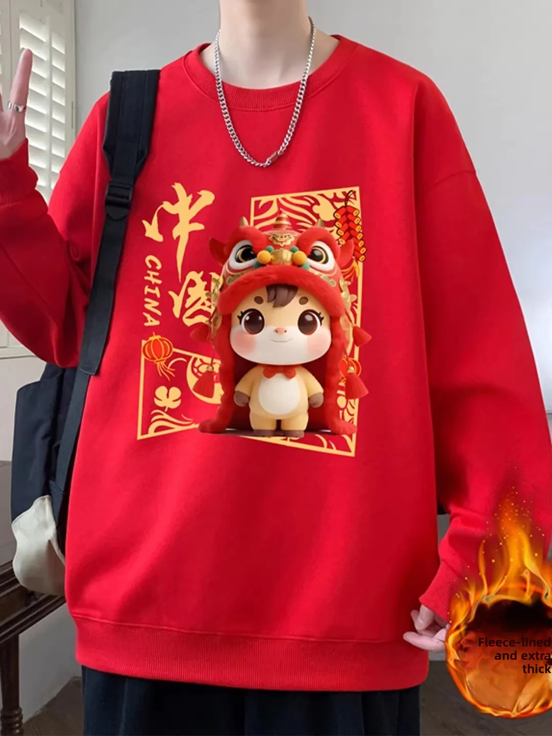 

Утепленный свитшот больших размеров с круглым вырезом на флисовой подкладке для мужчин и женщин, осенне-зимняя праздничная верхняя одежда на Новый год, красный, из хлопка, S...
