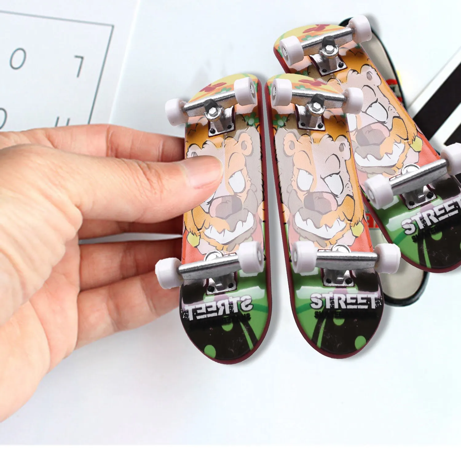 4 Pcs Professional Mini Fingerboards/ Finger Skateboard, Unique Matte (Random Patterns and Colors)