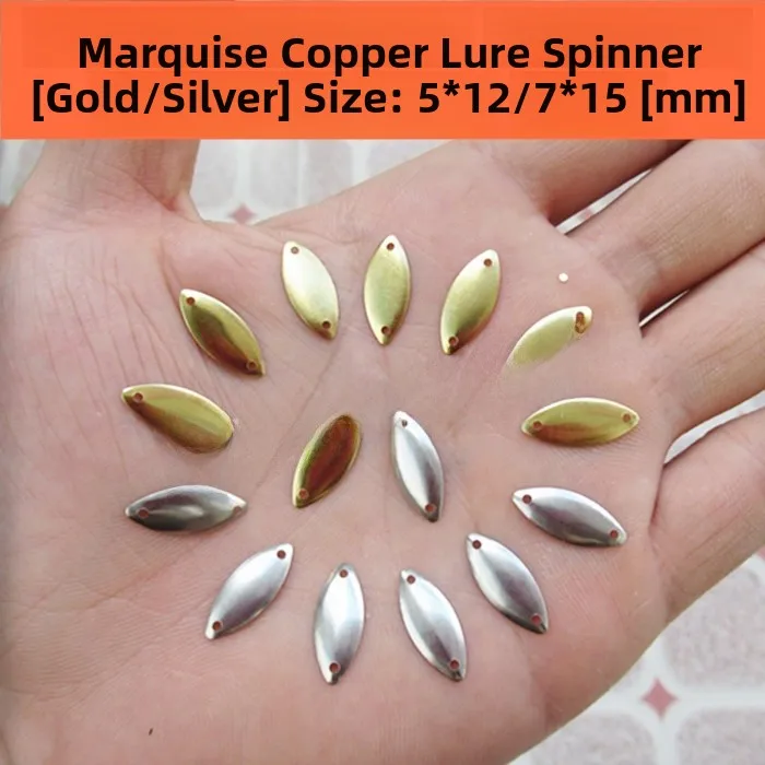 isca-de-pesca-em-formato-de-semente-de-abobora-em-chapa-de-cobre-com-pontos-brilhantes-cores-transparente-dourada-e-pratea