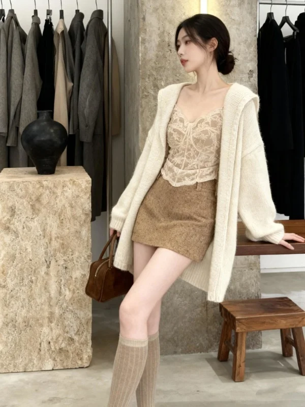 

Модный зимний комплект с кружевными вставками и бретелями, женский теплый костюм-двойка с флисовой подкладкой, корейский стиль, укороченные брюки с высокой талией, круглый вырез