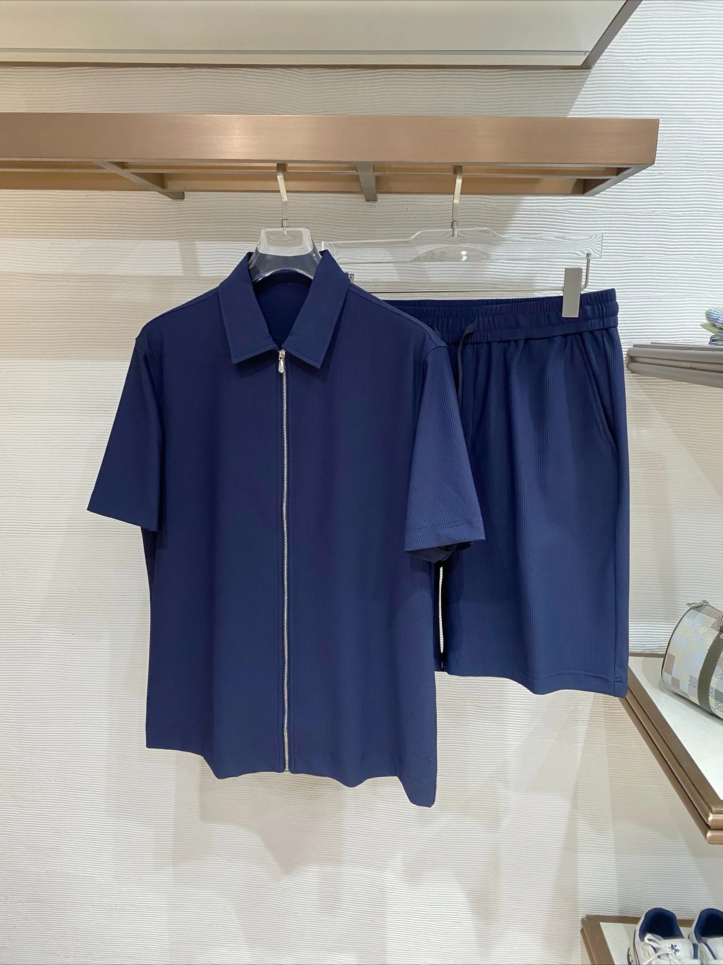 

Italian BC style 26ss solid color lapel short-sleeved shorts set