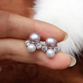 

French Style Double Pearl Earrings Freshwater Pearl Studs Exquisite and Chic Instagram-worthy