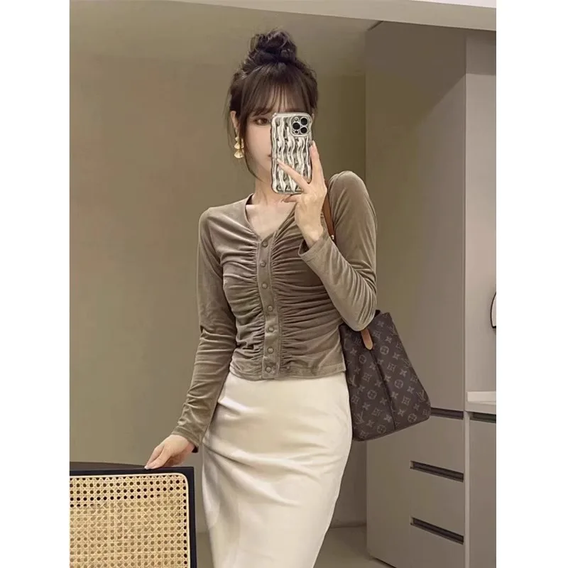 Damska bluzka z długim rękawem, aksamitna, dopasowana, z dekoltem w serek, modna, w stylu koreańskim, idealna do pracy, w jednolitym kolorze.