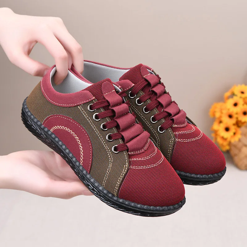 Old Beijing Cloth Shoes Women Footwear Spring Autumn New Soft Sole Light Comfortable Mother Casual Walking Shoe Female Sneakers