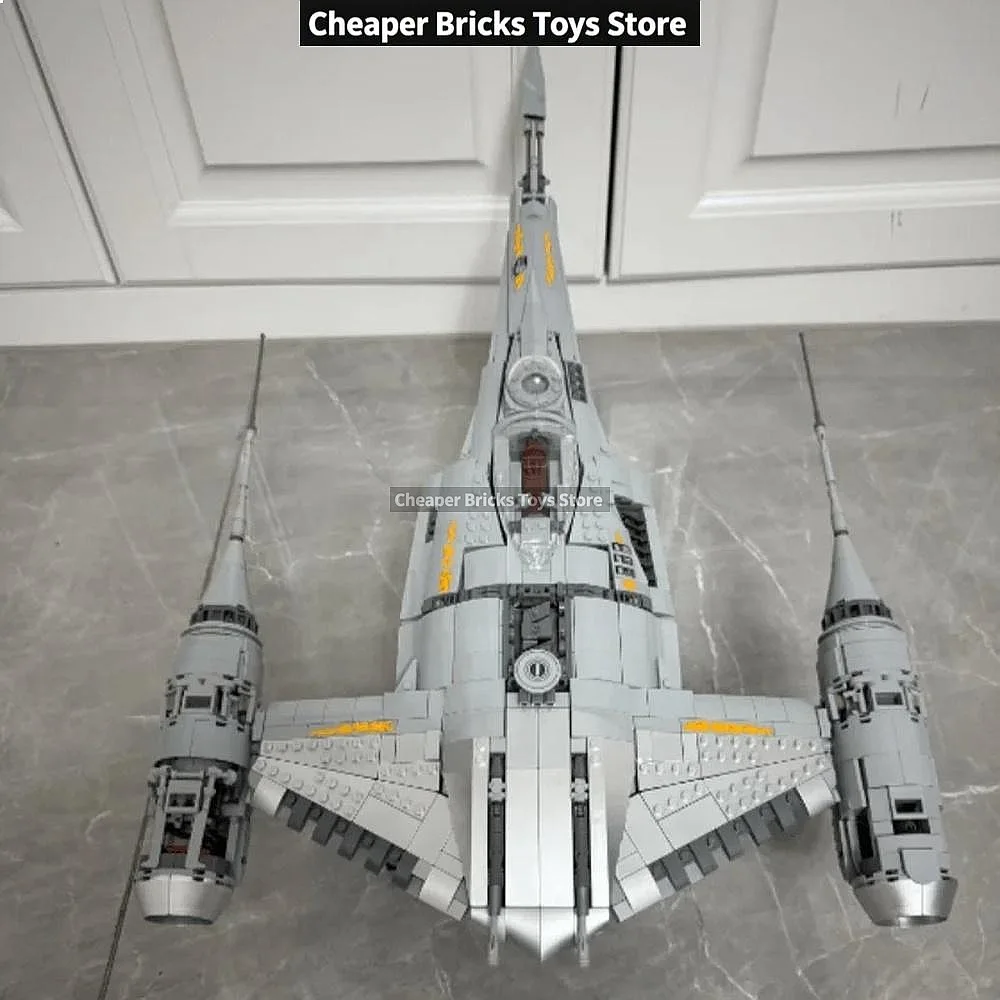 Hot Sales 1809 Pcs Battle Ship Building Blocks Film Game Series Birthday Gift Ornament for Collector