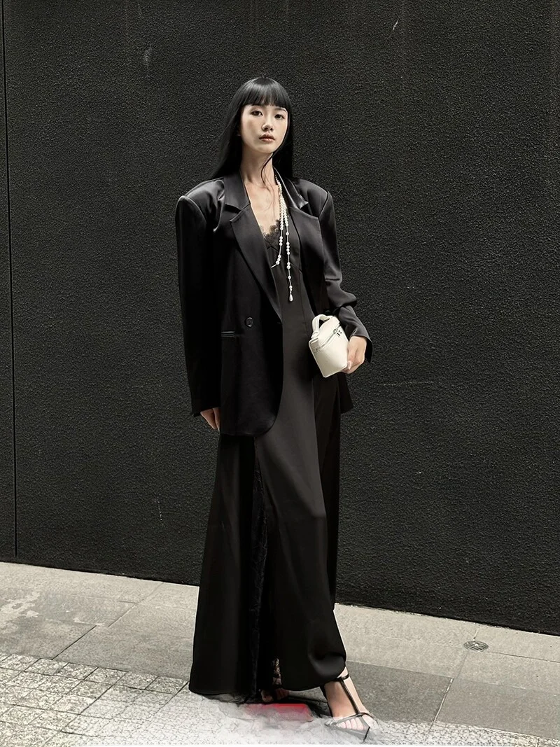 

Venuii Women's Casual Acetate Satin Jaet Pure Color Lapel Long Sve Button up Faionable Lightweight Ele Coat