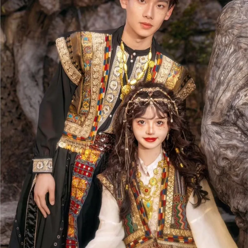 Black Ancient Chinese Clothing Ethnic Xinjiang Tibet Xishuangbanna Couple Photo Photography Travel