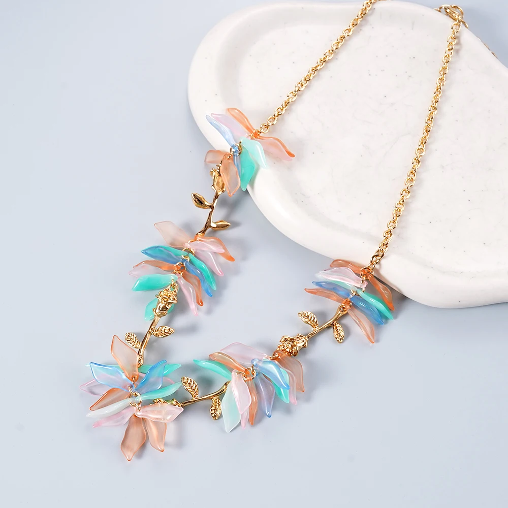 

Bohemian Lady's Petal Necklace Unique Design Fashion Wedding Jewelry Accessories Colorful Petal Trends