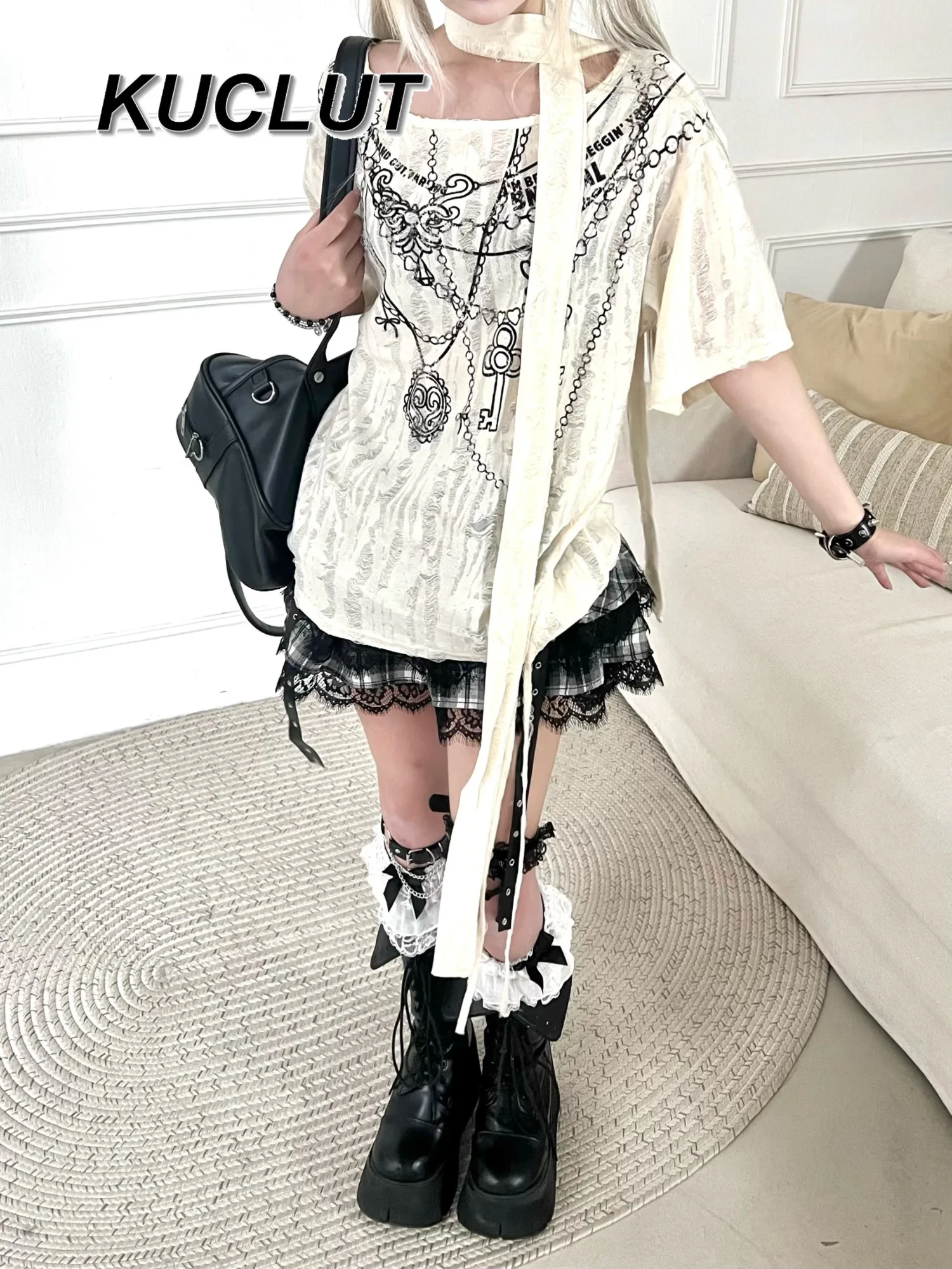 T-shirt con spalle scoperte con stampa sottocultura primavera autunno T-shirt casual con protezione solare Top larghi a maniche lunghe per donna in stile giapponese