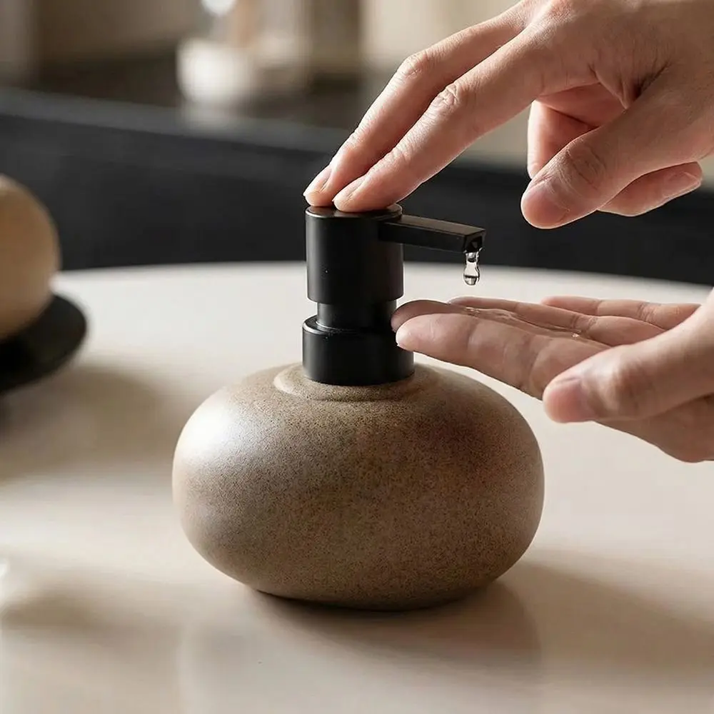 

Shampoo Stone-Textured Press Bottle Coarse Pottery Ceramic Lotion Bottle Vintage Nordic Squeeze Bottle Home-stay
