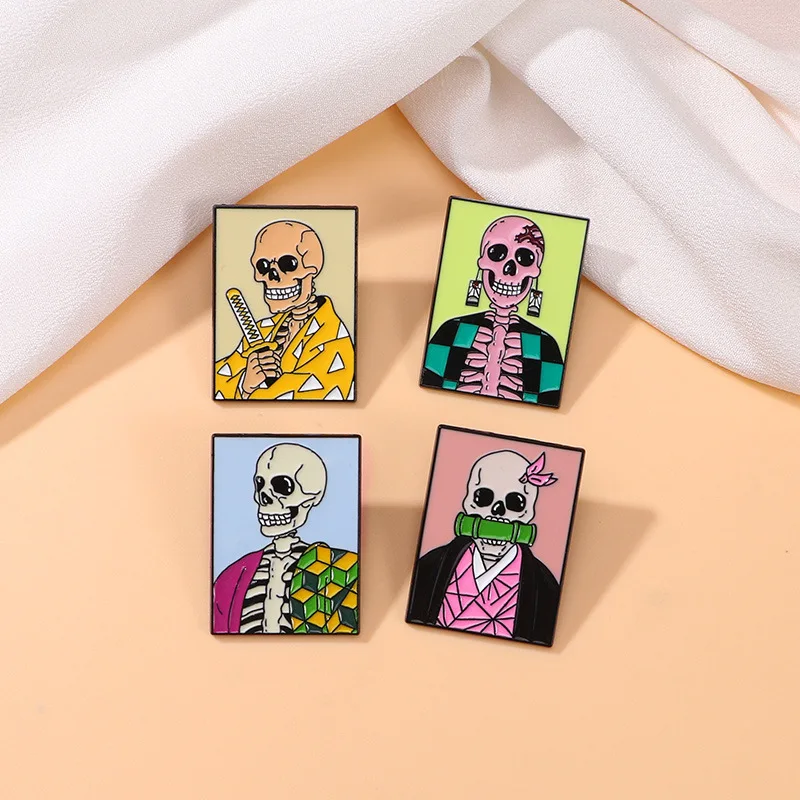 

4 шт., набор брошей в стиле аниме «Убийца демонов», панк, скелет, персонаж, набор для рюкзака, сумки, ювелирные изделия, подарок на тему Хэллоуина