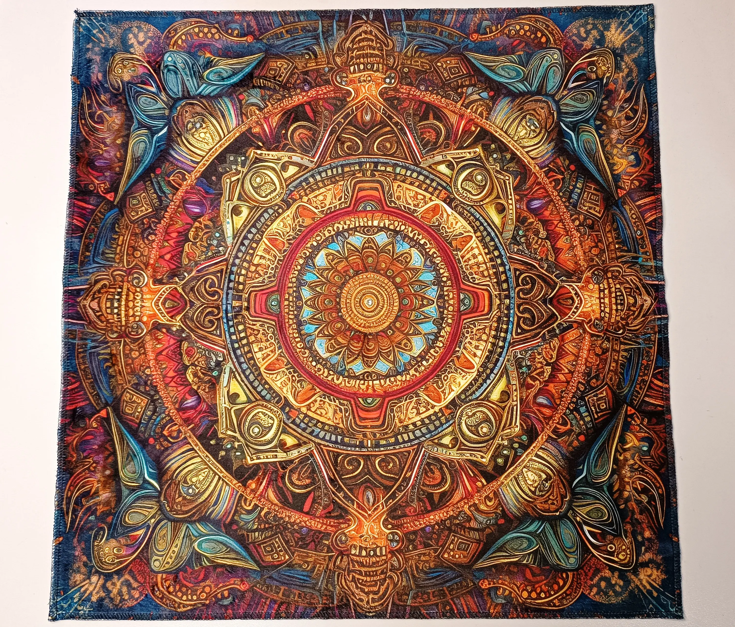VIKAMA Aztec Mandala Tarot Tablecloth, Exotic Energy Witch Altar Cloth, Retro Totem Tarot Card Tablecloth