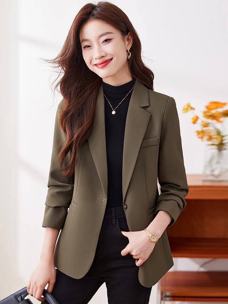 

Женский костюм карамельного цвета, приталенный, весенне-осенний, новый стиль, корейская версия, модный, с пуговицами и карманами.