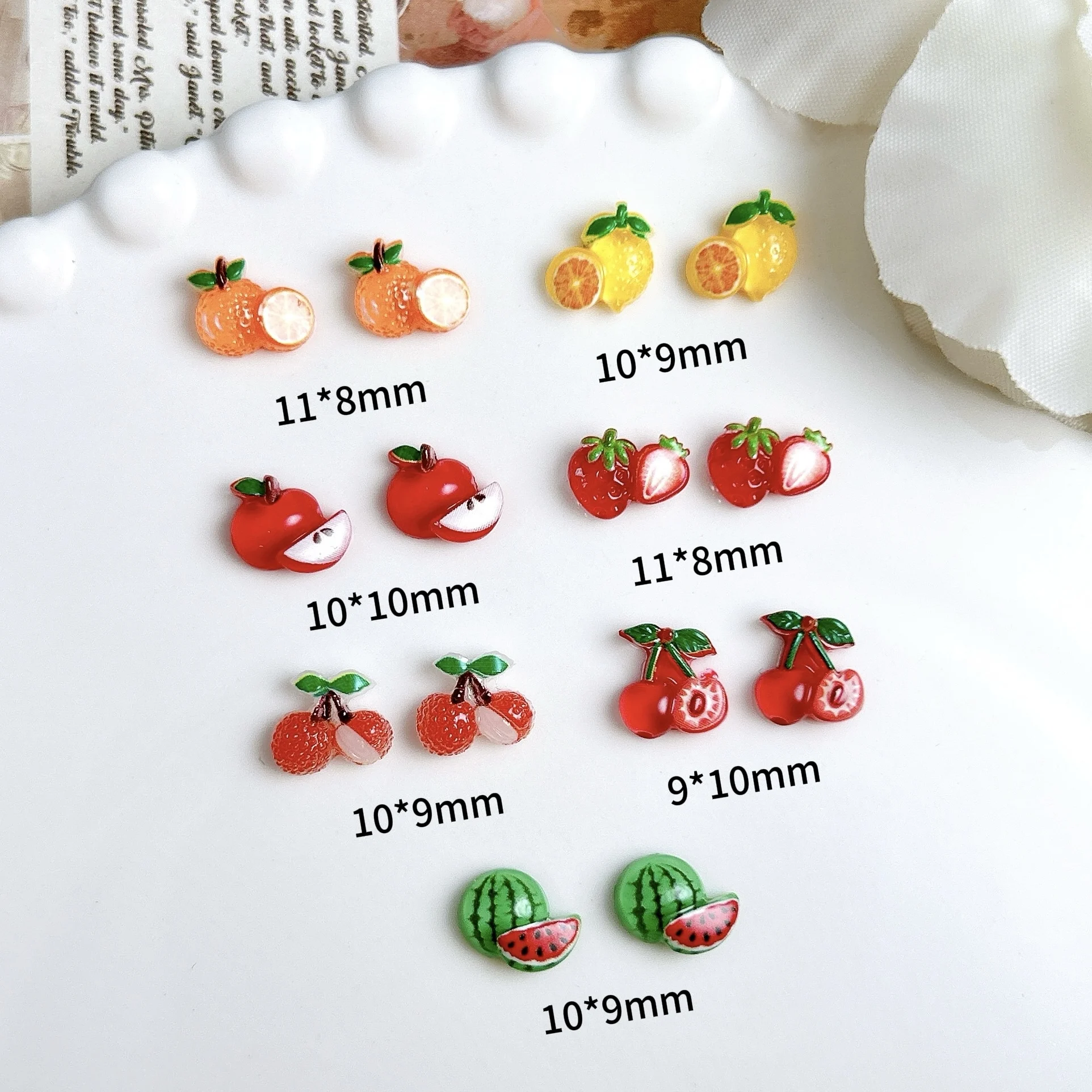 30PCS Creativo Colorato Limone Anguria Unghie artistiche Pendenti e Ciondoli 3D Carino Simulato Litchi Ciliegia Frutta Resina Decorazioni Per Unghie Unghie FAI DA TE